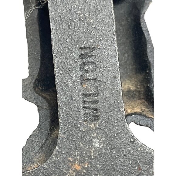 Wilton Cast Iron Amish Girl recipe holder Hand-Painted Folk Art Design 7 Inches - Picture 3 of 7